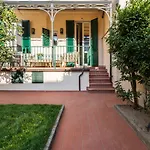 Dimora San Frediano, Oltrarno\'S Gem With Patio